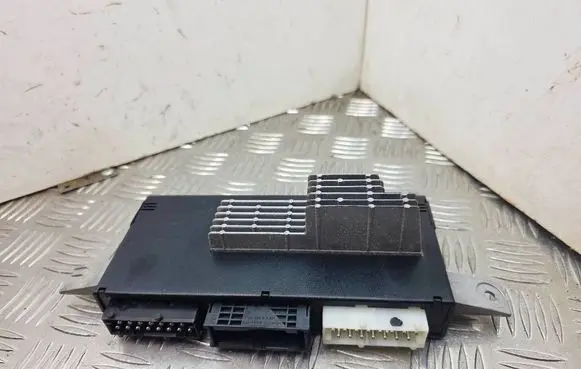 BMW 5 E39 Light module LCM 8372875 61358372875