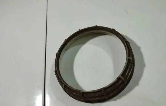 Iveco Daily 30.8 - 9 In tank fuel pump screw locking ring/nut 