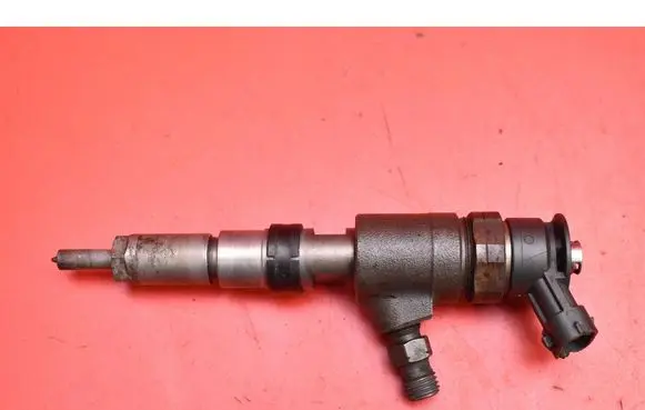 Fuel injector