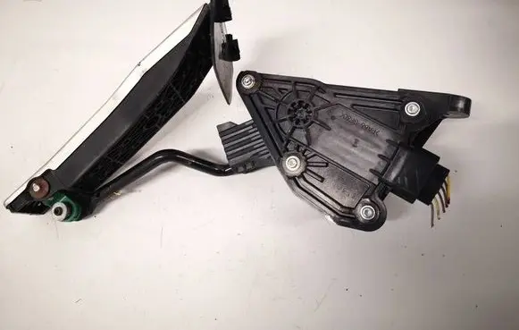 Honda Civic Accelerator throttle pedal 