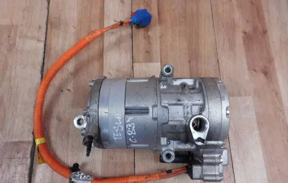 Tesla Model S Air conditioning (A/C) compressor (pump) 106336900F