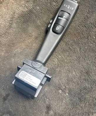 Volvo XC60 Wiper control stalk 31275360 PA6GF30