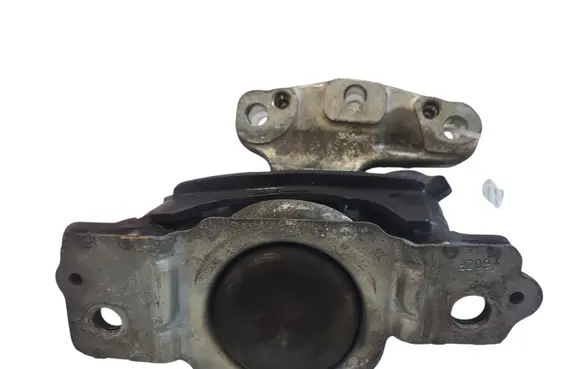 Peugeot 207 Engine mount bracket 9654568180