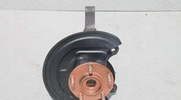Nissan Juke I F15 Front wheel hub spindle knuckle
