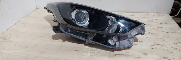 Toyota Yaris XP210 Headlight/headlamp 3150821