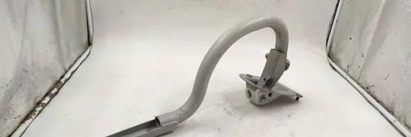 Tailgate/trunk/boot hinge