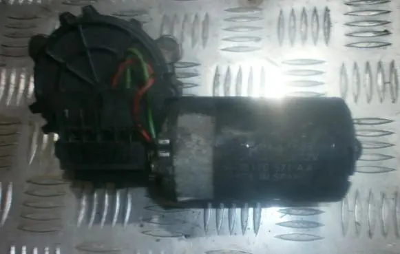 Ford Escort Wiper motor 0390241307cep