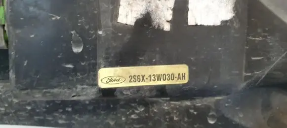 Ford Fiesta Headlight/headlamp 2S6X-13W030-AH
