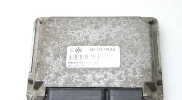 Volkswagen Golf IV Engine control unit/module 06A906019BQ