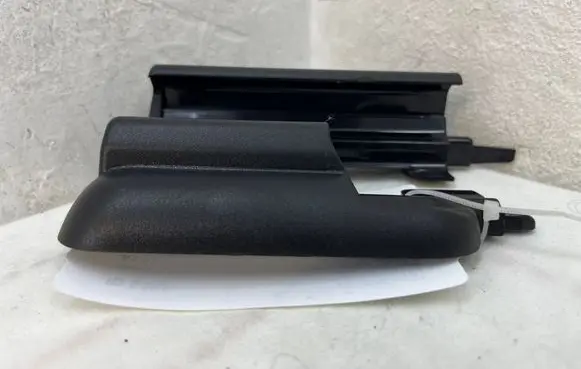 Mercedes-Benz GLC C253 Front driver seat rail trim A2539190300
