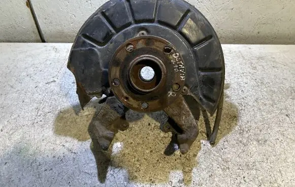 Skoda Octavia Mk2 (1Z) Front wheel hub