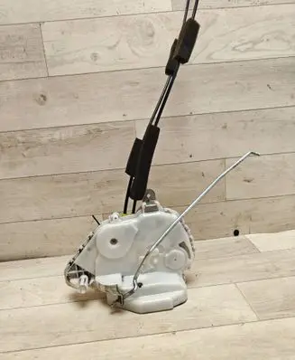 Honda Accord Front door lock 