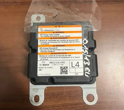 Subaru Outback (BS) Airbag control unit/module 98221AL040 0285011908