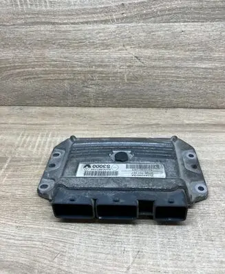 Renault Scenic II - Grand scenic II Engine control unit/module 8200387138