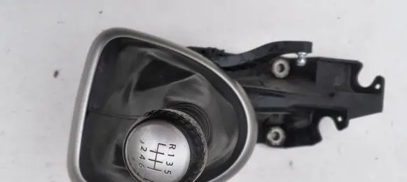 Nissan Qashqai Gear shifter/selector 
