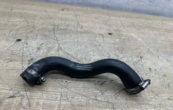 BMW 5 F10 F11 Engine coolant pipe/hose 6799880 23498211