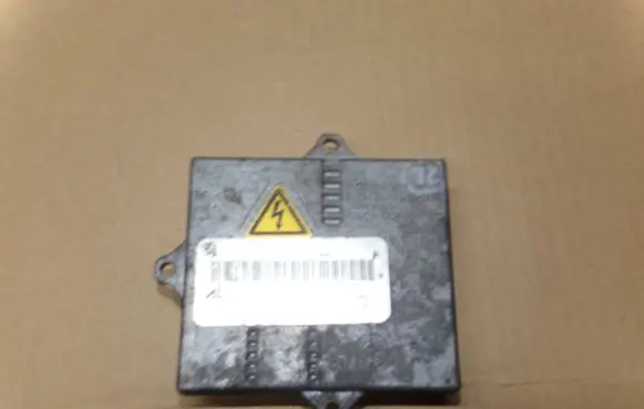 Peugeot 407 Xenon control unit/module 1307329095