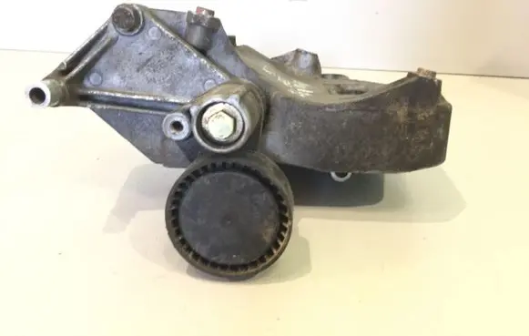 BMW 5 E39 A/C compressor mount bracket 
