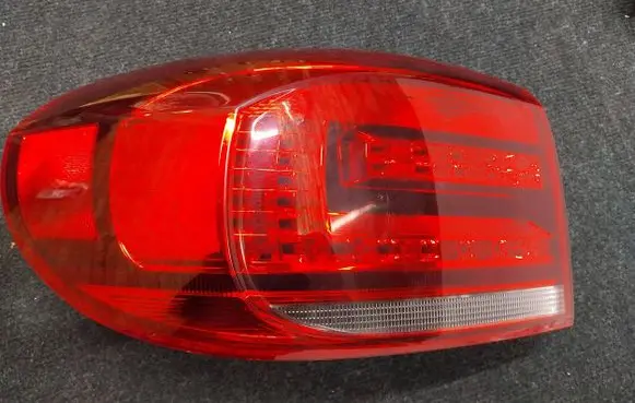 Volkswagen Tiguan Rear/tail lights 5N0945207