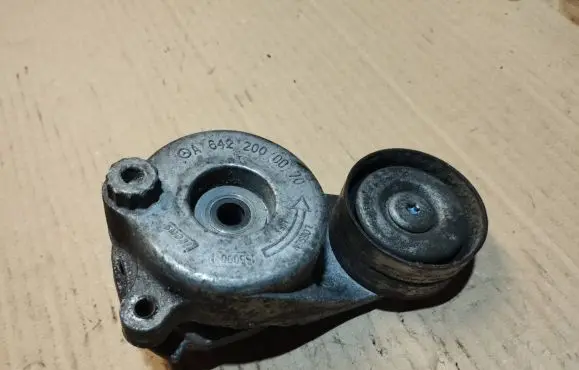 Jeep Grand Cherokee (WK) Alternator belt tensioner A6422000070