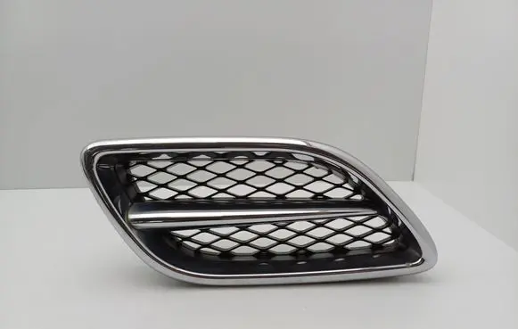 Nissan Primera Front bumper upper radiator grill 623209F5