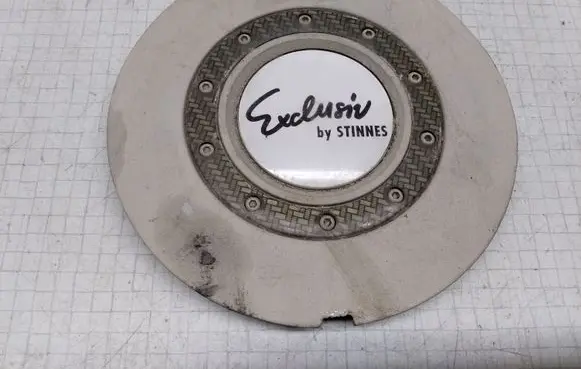 Volkswagen Golf III Non-original wheel cap 