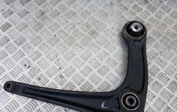 Opel Vivaro Front control arm 9816863680