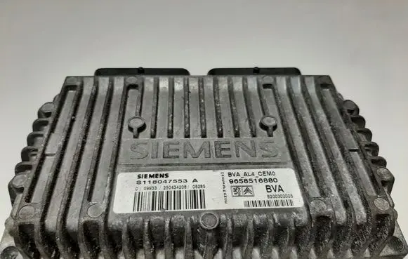 Citroen Xsara Picasso Gearbox control unit/module S118047553A 9658516880