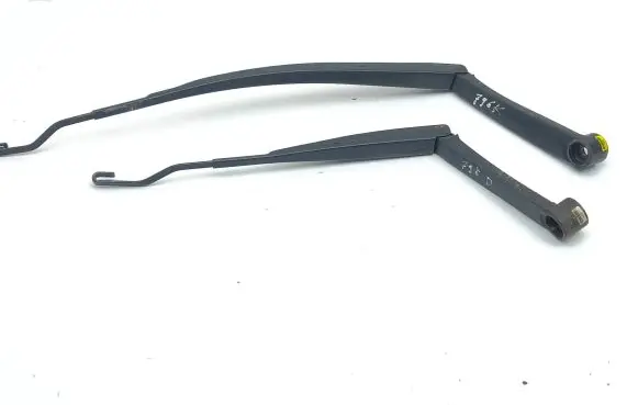 KIA Stonic Front wiper blade arm