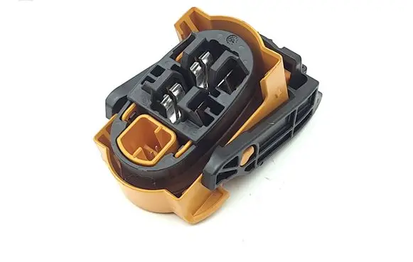Renault Megane E-Tech Battery relay fuse 