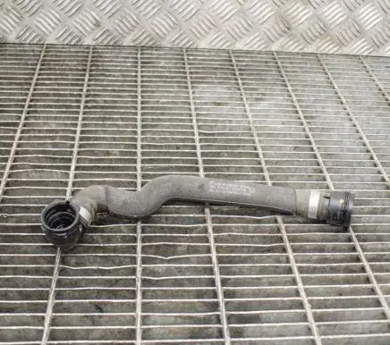 Mercedes-Benz C W205 Engine coolant pipe/hose A2055014784