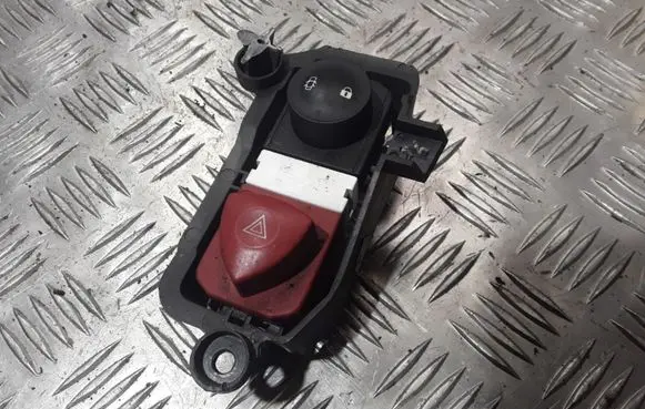 Renault Scenic II - Grand scenic II Hazard light switch 8200407415 8200407416