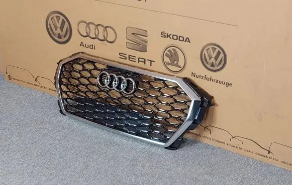 Front bumper upper radiator grill