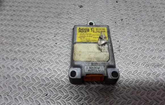 Peugeot 406 Airbag deployment crash/impact sensor 9631847080