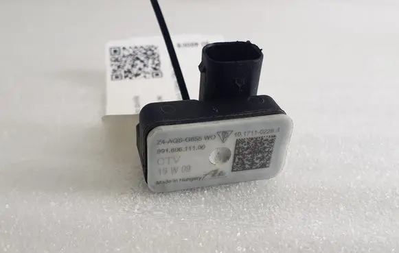 Porsche 718 Cayman 982 982c Airbag deployment crash/impact sensor 99160611100