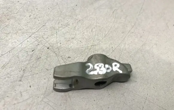 Opel Insignia A Fuel Injector clamp holder 4763