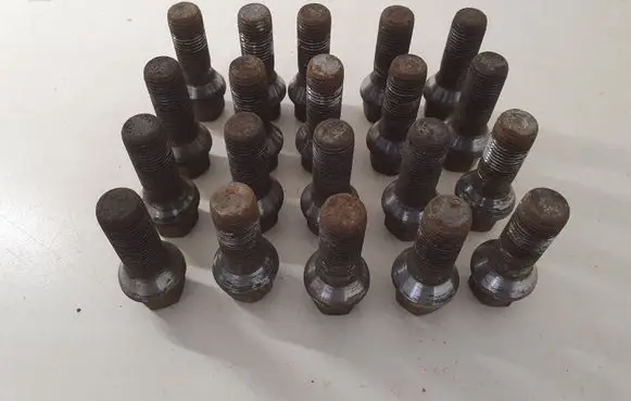 Mercedes-Benz Vito Viano W639 Nuts/bolts 