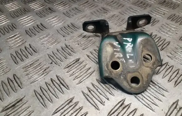 Hyundai Terracan Front door upper hinge