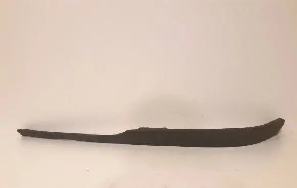 Front bumper lip
