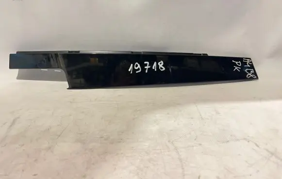 Audi A4 S4 B7 8E 8H Other front door trim element 8K0837901K 00271