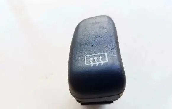 Subaru Impreza I Windscreen/window heater switch