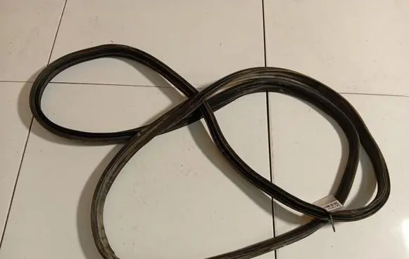 Mitsubishi Outlander Trunk rubber seal (body) 