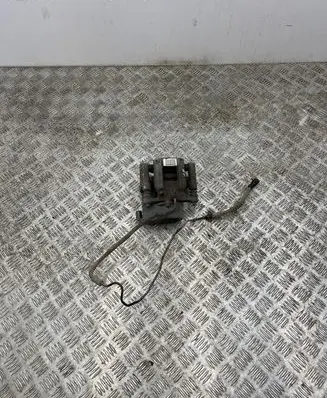 Peugeot 308 Rear brake caliper