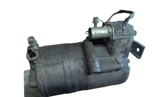 Mercedes-Benz E W213 Air conditioning (A/C) compressor (pump) A0008300301