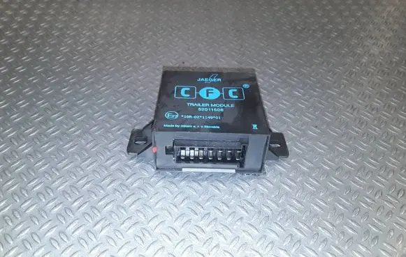 Audi A6 S6 C6 4F Tow bar trailer control unit/module 52011508