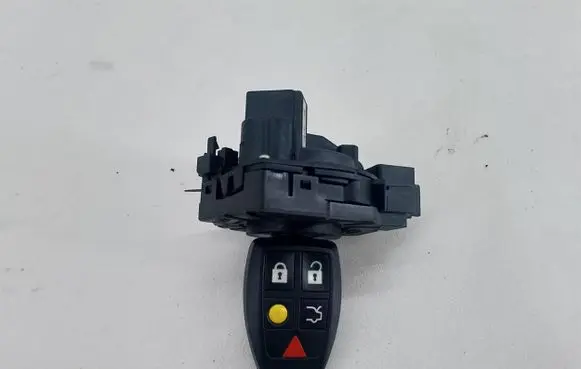 Volvo V50 Ignition lock 30797783