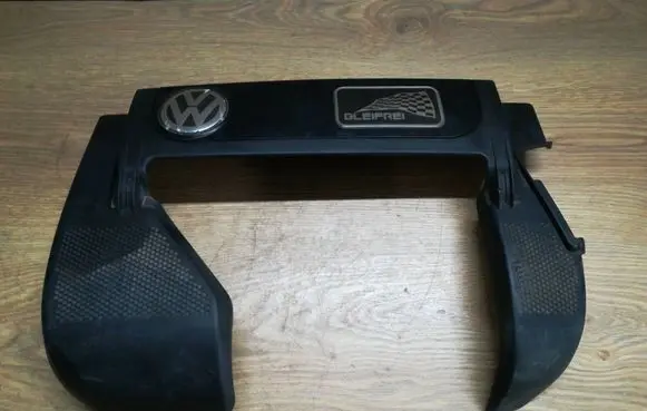 Volkswagen Touran I Engine cover (trim) 06F103925 06F103925A