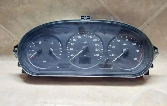 Renault Scenic I Speedometer (instrument cluster) 7700847782 215781612