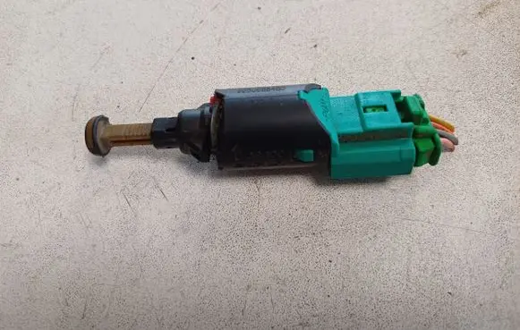 Citroen C4 I Brake pedal sensor switch 9650688480