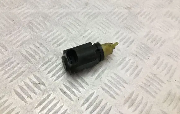 Volvo XC90 Turbo solenoid valve 31339808